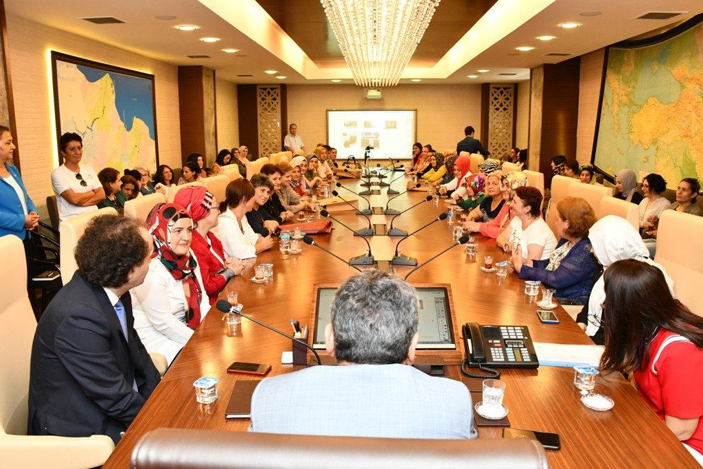 Kadının üretimini önemsiyoruz